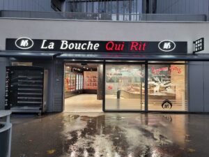 La Bouche Qui Rit